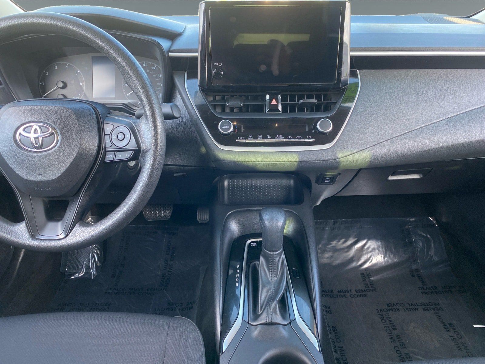 Used 2024 Toyota Corolla LE FWD image 11
