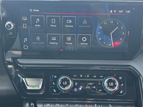 Used 2023 GMC Sierra 1500 AT4 w/ AT4 Premium Package image 13