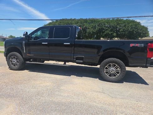 Used 2024 Ford F350 Limited w/ FX4 Off-Road Package AWD/4WD image 4