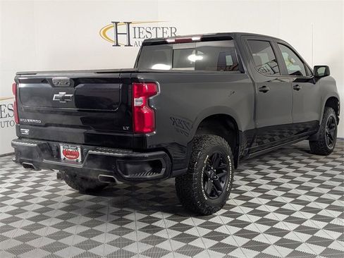 Used 2021 Chevrolet Silverado 1500 LT Trail Boss w/ LT Trail Boss Premium Package image 7