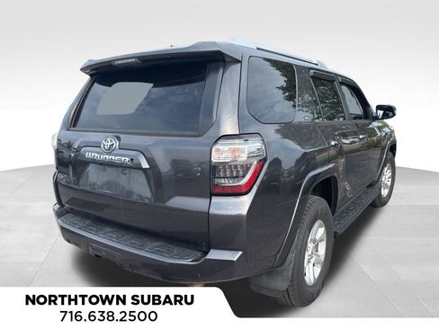 Used 2018 Toyota 4Runner SR5 Premium AWD/4WD image 4