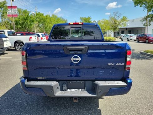 Used 2022 Nissan Frontier SV AWD/4WD image 8