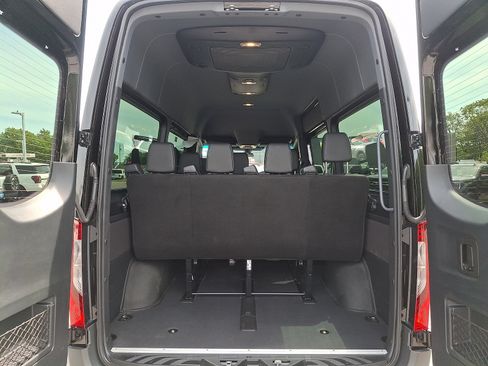 Used 2025 Mercedes-Benz Sprinter 2500 image 30