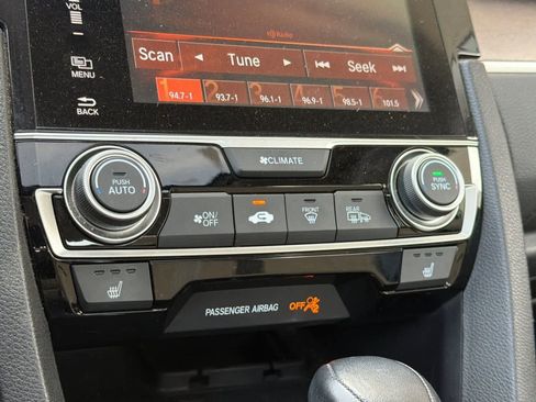 Used 2017 Honda Civic Touring image 20