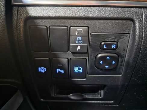Used 2021 Toyota Land Cruiser Heritage Edition AWD/4WD image 19