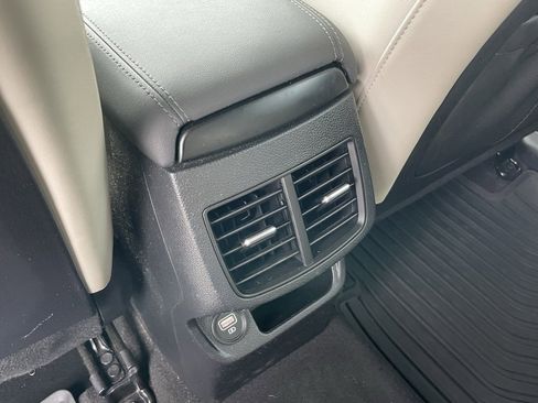 Used 2021 Kia Seltos SX w/ SX Sunroof Package image 27