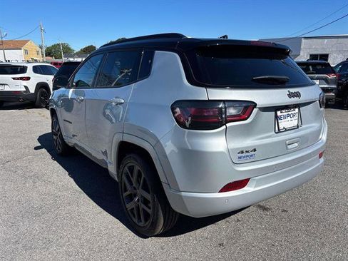 Certified 2024 Jeep Compass Limited w/ High Altitude Package image 5