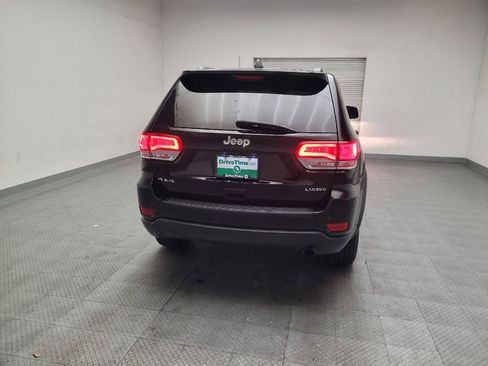Used 2017 Jeep Grand Cherokee Laredo w/ Quick Order Package 23E AWD/4WD image 7