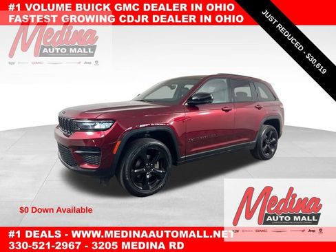 Used 2023 Jeep Grand Cherokee Altitude image 1