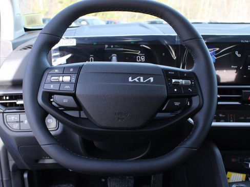 New 2026 Kia Sportage EX image 12