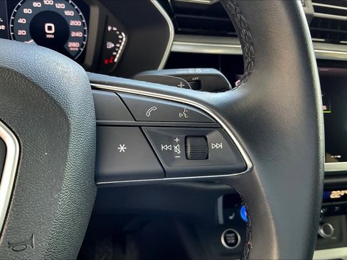 Used 2023 Audi Q3 2.0T Premium w/ Convenience Package AWD/4WD image 25