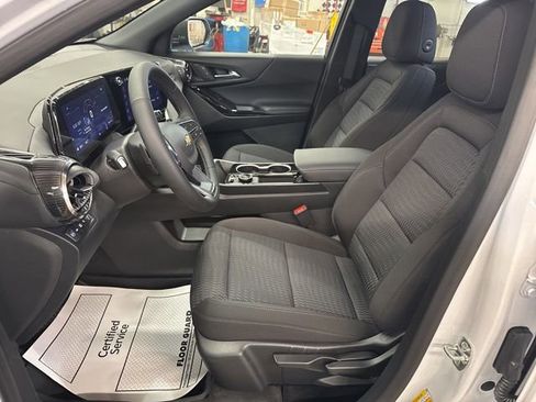 New 2026 Chevrolet Equinox LT AWD/4WD image 11