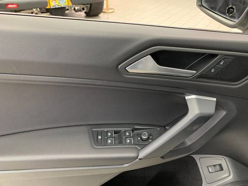 Used 2019 Volkswagen Tiguan SEL image 23
