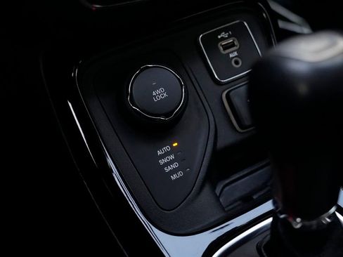 Used 2020 Jeep Compass Latitude image 45