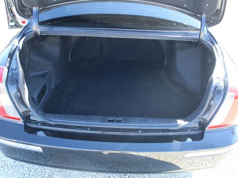 Used 2005 Hyundai XG350 L image 19