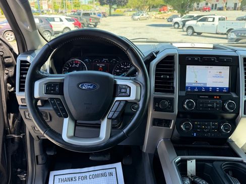 Used 2020 Ford F250 Lariat w/ Lariat Ultimate Package AWD/4WD image 18