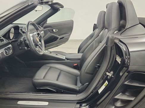 Used 2019 Porsche 718 Boxster image 29