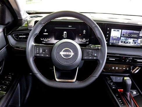 New 2025 Nissan Kicks SR image 23