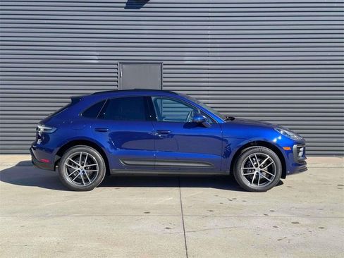 New 2026 Porsche Macan image 8