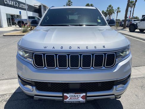 Used 2024 Jeep Wagoneer L Series II w/ Flexible Seating Group AWD/4WD image 31