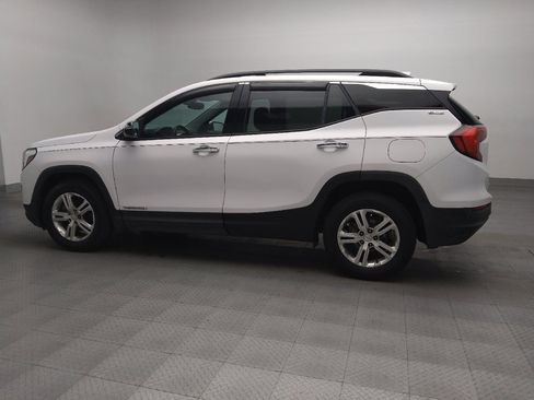 Used 2018 GMC Terrain SLE w/ Driver Convenience Package image 3