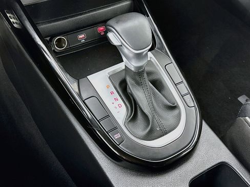 Used 2023 Kia Forte GT-Line w/ GT-Line Technology Package FWD image 17