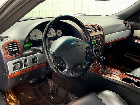 Used 2003 Ford Thunderbird image 14