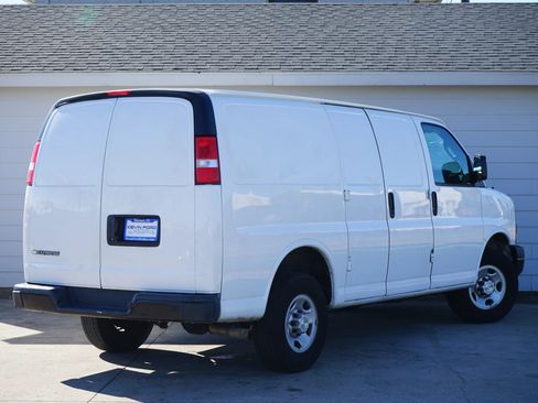 Used 2021 Chevrolet Express 2500 w/ Driver Convenience Package image 39