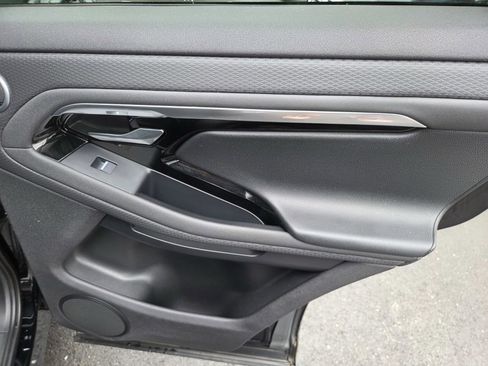 Used 2020 Land Rover Range Rover Evoque S image 13