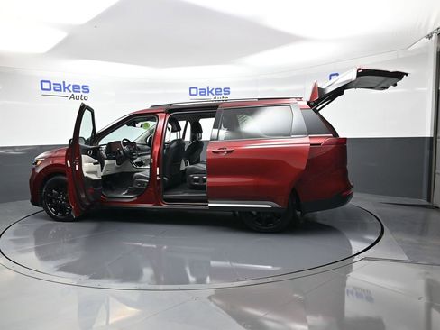 Certified 2024 Kia Carnival SX Prestige image 57