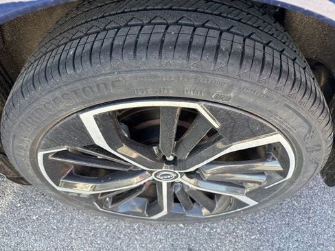 Used 2023 Nissan Altima 2.5 SR w/ SR Premium Package image 26