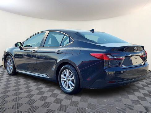 Certified 2025 Toyota Camry LE image 4