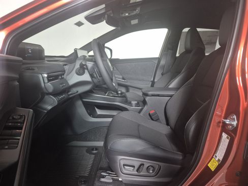New 2026 Toyota C-HR AWD/4WD image 14