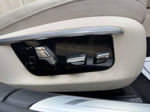 Used 2017 BMW 750i xDrive AWD/4WD image 32