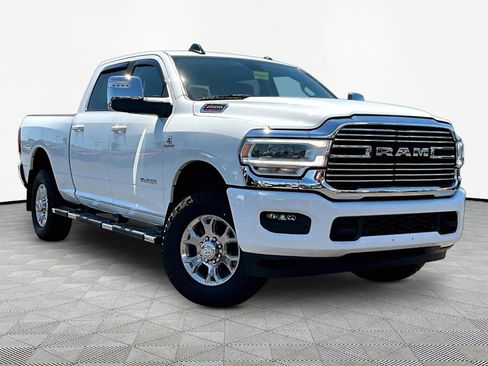 Used 2023 RAM 2500 Laramie AWD/4WD image 3