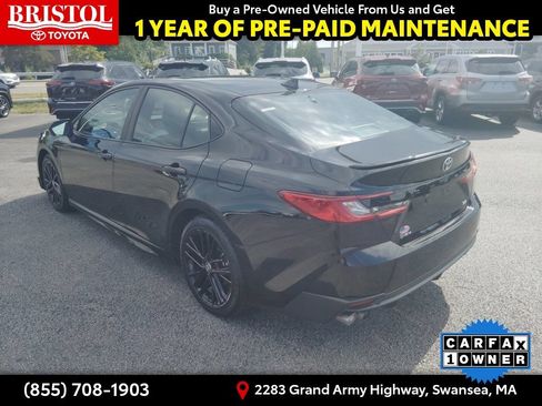 Used 2025 Toyota Camry SE FWD image 5