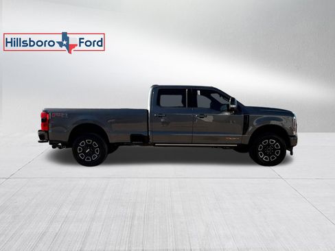 New 2026 Ford F350 Platinum w/ FX4 Off-Road Package image 5