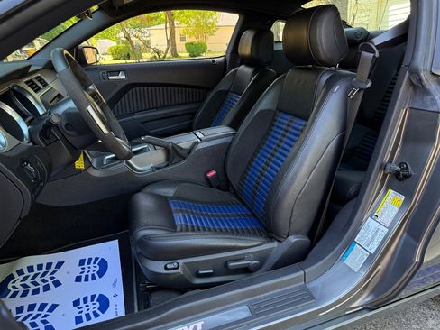 Used 2014 Ford Mustang Shelby GT500 w/ Equipment Group 821A RWD image 47