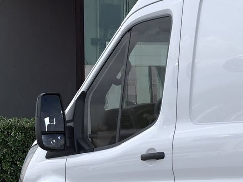 New 2026 Ford Transit 250 148 Medium Roof RWD image 20