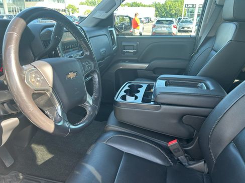 Used 2018 Chevrolet Silverado 1500 LT w/ All Star Edition AWD/4WD image 9