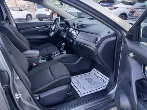 Used 2018 Nissan Rogue S AWD/4WD image 10