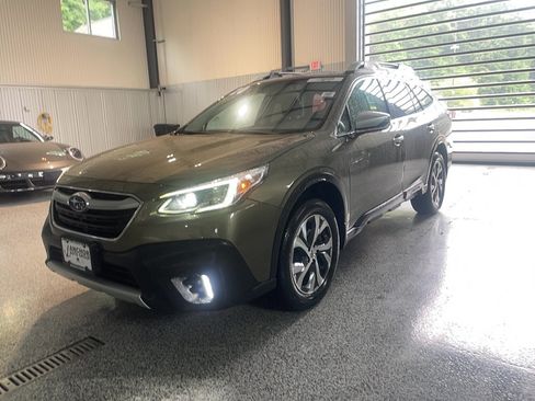 Used 2020 Subaru Outback Touring AWD/4WD image 3