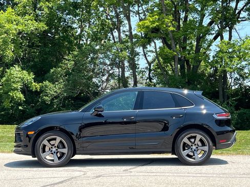 Certified 2026 Porsche Macan AWD/4WD image 2