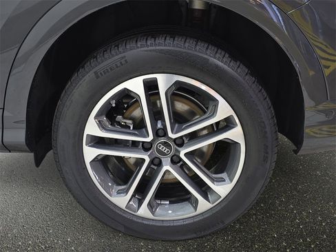 New 2025 Audi Q5 2.0T Premium image 34