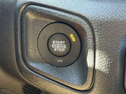 Used 2024 Jeep Wrangler Sport S image 26