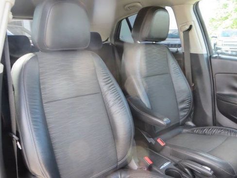 Used 2016 Buick Encore FWD image 39