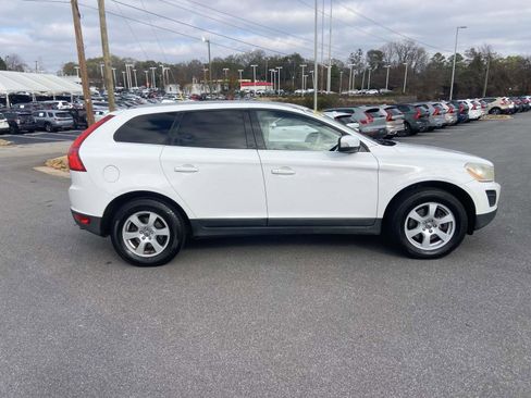 Used 2011 Volvo XC60 3.2 R-Design image 10