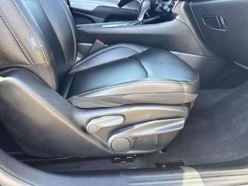Used 2025 Jeep Compass Limited AWD/4WD image 12