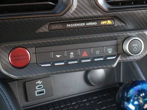 Used 2024 Ford Mustang Dark Horse image 29