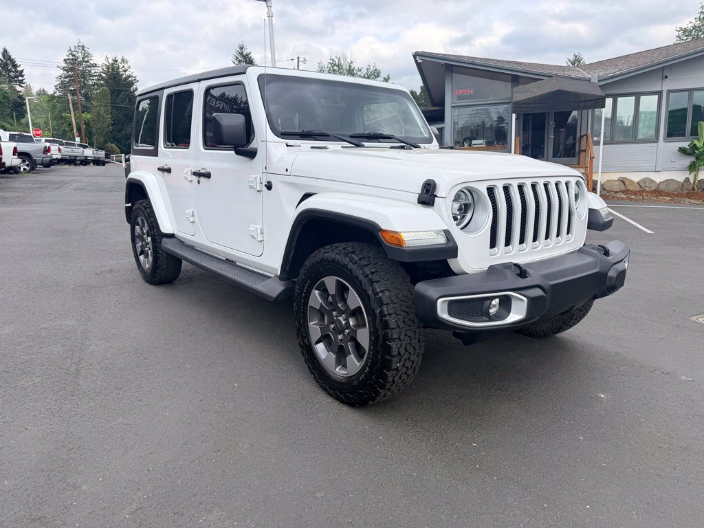 Used 2018 Jeep Wrangler Unlimited Sahara w/ Uconnect 4C Nav & Sound Group AWD/4WD image 7